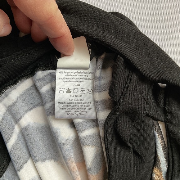 BURKE AVENUE Black Zip Beaded Waistline Women's Blazer Size 8 - Picture 7 of 8